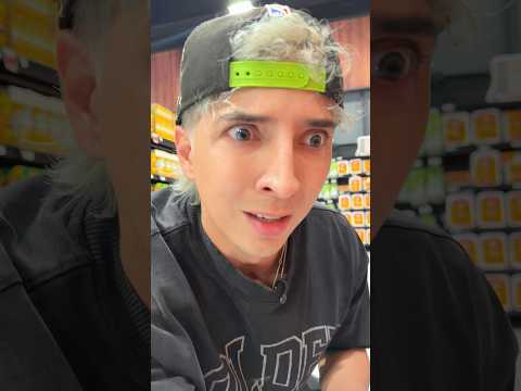 CUANDO SE TE ROMPE EL PANTALÓN EN EL SÚPER thumbnail