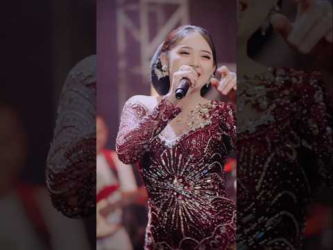 Aku Iseh Ngenteni #tamuundangan2 #silvykumalasari #anekasafarirecords #storymusic #berandashorts thumbnail