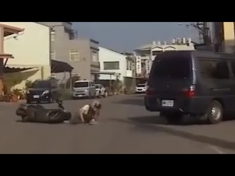 【車禍影片】後方女騎士閃避不及（2026.05.19 雲林縣虎尾鎮明正東路 thumbnail