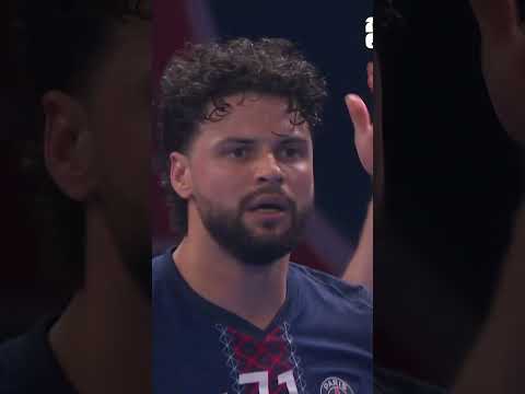 🔥 Elohim Prandi marque le but de l'année avec le PSG, à 360 degrés ! #shorts thumbnail