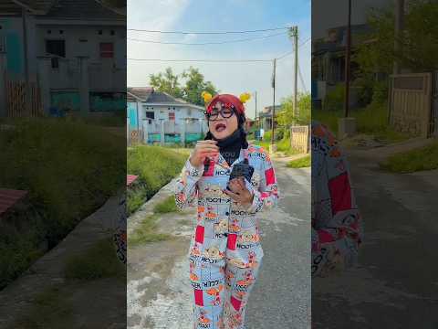UNTUNG NUR PAKE MASKER JADI GAK MEMPAN DEH | NURRAYNI25 thumbnail