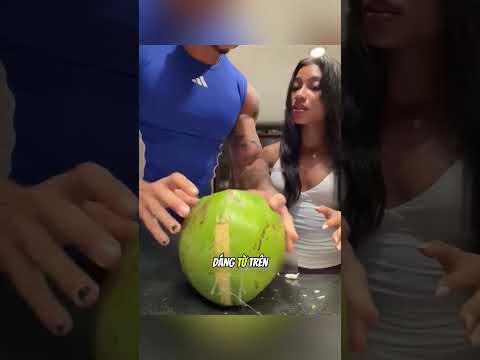 Bí kíp luyện công bằng cách bổ dừa#daochieu #shorts thumbnail