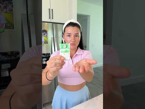 How To Eat Candy Correctly.?! 😳 thumbnail