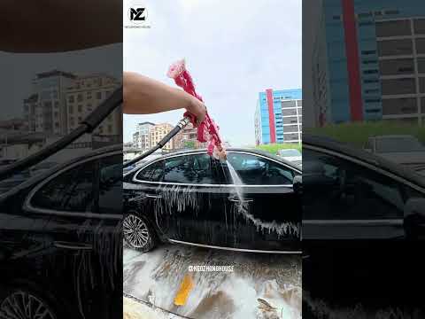 Black Car Half Wash Video #carwash #shorts #short #chinesestories #neozhonghouse #asmr #china #yt thumbnail