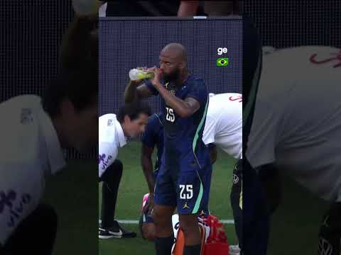 WESLEY DEIXA O CAMPO NO INÍCIO DO PRIMEIRO TEMPO PARA ENTRADA DE DANILO | #shorts | ge.globo thumbnail