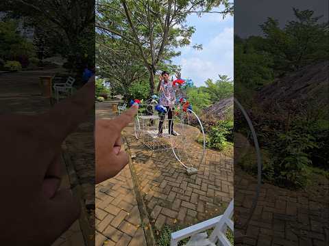 wow temon menghilang di sepedah raksaksa #trendingshorts thumbnail