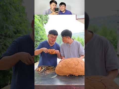 Guess who got the tasty snacks？ #funny #comedy thumbnail