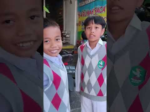 Mama Kaget Papa Ktemu Teman Baru Ara Yg Lg Ujian Dkt Sekolah Dedek. Cepat K Sekolah Dl Bsok Ktmunya👬 thumbnail