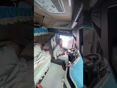 Vlog cuộc sống lái xe đường dài của vợ chồng nữ tài xế người Trung Quốc #truckdriver #trucking thumbnail
