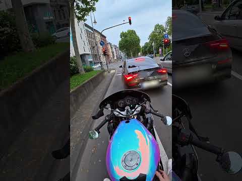 wieso macht man das? 😥 #r6 #motovlog #yamaha thumbnail