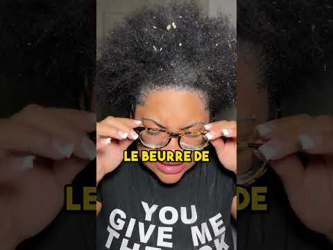 Elle fait un masque pour les cheveux de l'œuf thumbnail