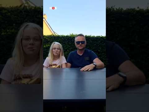 Hannah gaat viral met honing in haar haren thumbnail