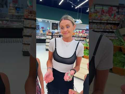 أطفال في عالم موازٍ ? #عائلة #دبي #shorts# viral #الامارات thumbnail