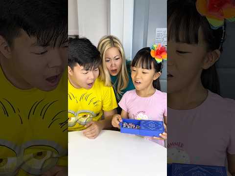 Smart girl 🥴🤣 LeoNata family #shorts thumbnail