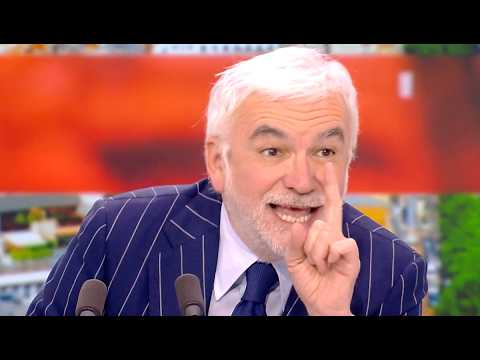 Pascal Praud attaque les ministres : "Ils sont prêts à tout pour la voiture à cocarde !" thumbnail