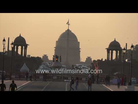 Kartavya Path leading toward Rashtrapati Bhavan in New Delhi thumbnail