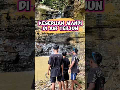 Keseruan mandi di air terjun #videolucu #wakmi #airterjun #comedy #sketsakomedi #funny #lucu thumbnail
