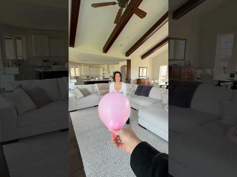 Catch the balloon, you win! thumbnail