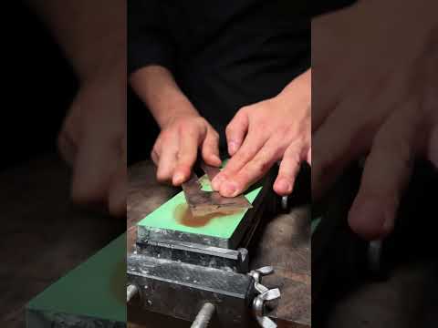 Carpentry plane vs Purple Yam  #fyp #knife #satisfying #knifesharpening #kitchenhacks thumbnail