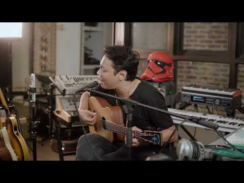 WAKE ME UP WHEN SEPTEMBER ENDS - GREEN DAY | FELIX IRWAN acoustic cover on Spotify & Apple Music thumbnail
