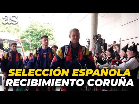 RECIBIMIENTO TRIUNFAL a la SELECCIÓN ESPAÑOLA en CORUÑA antes de medirse a IRAK thumbnail