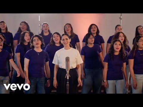 Julieta Venegas - La Niña Futbolista thumbnail