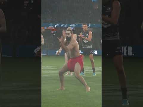 Players joined in a pre-game cultural dancing ceremony ? #AFLDeadly thumbnail