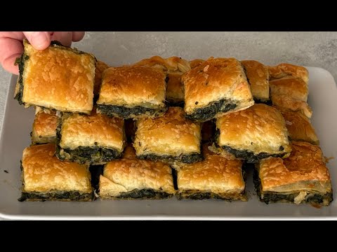 Maya Yok: Sadece Un, Sıcak Su, Yağ Ve Ispanak! 😱  Kat Kat Ve Çıtır Ispanaklı Börek. thumbnail