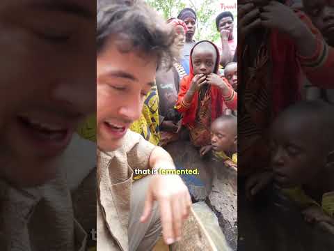 This is How Bananas Becomes Beer in Rwanda, Africa! 🇷🇼 thumbnail