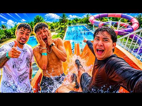 FUIMOS A UN PARQUE ACUATICO CON LOS REYES TOYS(*ASI NOS DIVERTIMOS*)//Dani Universe// thumbnail