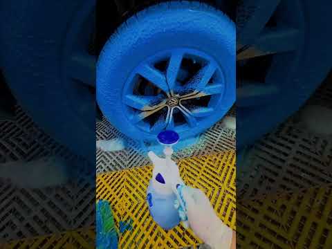Washing a car full of mud and dirt. #washingcar #cleaningcar #asmr thumbnail