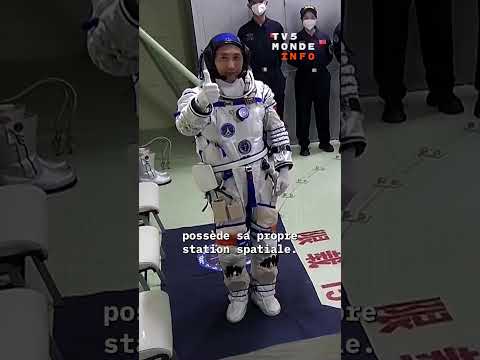 Chine: les images du lancement du vaisseau habité Shenzhou-23 thumbnail