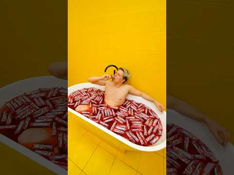 Маша не любит Кит-Кат! thumbnail