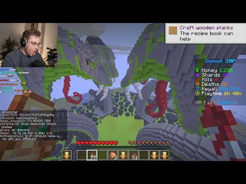 ?EXPLORING VIEWER BASES ON MINECRAFT'S BIGGEST SERVER? thumbnail