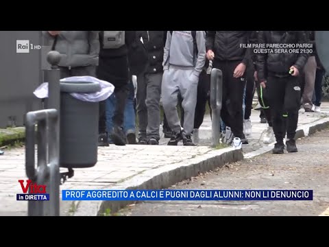 Il prof aggredito dagli studenti a Parma: "Ecco perché non li denuncio" - Vita in diretta 27/05/2026 thumbnail