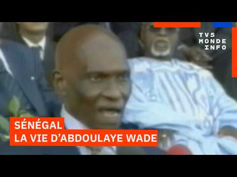 Sénégal : La vie d'Abdoulaye Wade thumbnail