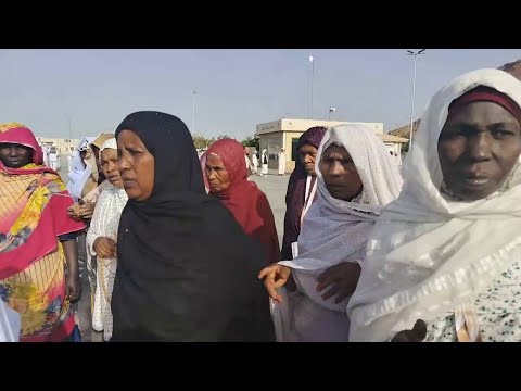 من ألم الحرب إلى طمأنينة الحج.. حجاج السودان يصلون مكة thumbnail