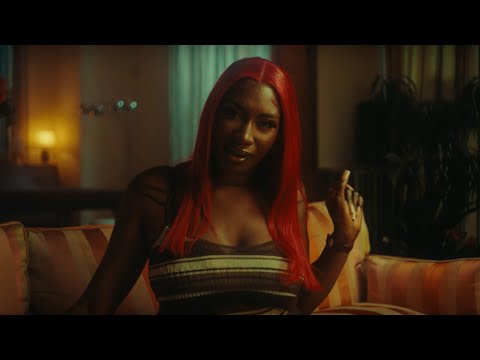 Aya Nakamura - SMS (Clip Officiel) thumbnail