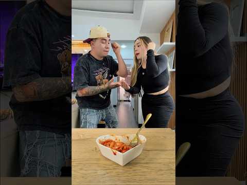 QUIÉN COMERÁ PASTA ASQUEROSA 🤢🍝 thumbnail