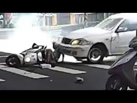 【車禍影片】每日毒駕(1/1)（2026.05.23 新北市中和區景平路與大勇街口 thumbnail