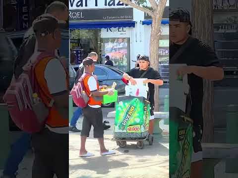 Não pôde nem falar no celular em paz veja thumbnail