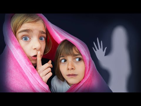 Gisele enseña a Claudia que la oscuridad es divertida Las Ratitas thumbnail