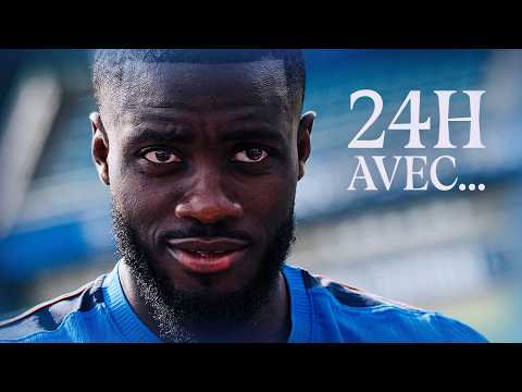 Une JOURNÉE avec... Dayot UPAMECANO thumbnail