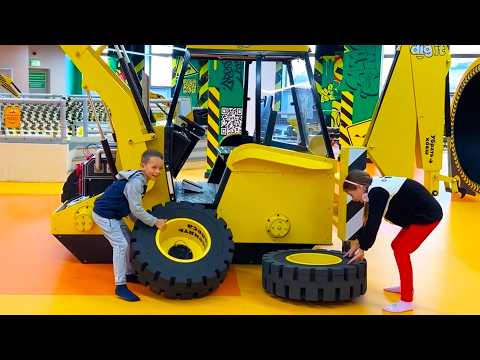Sofia and Max play at the Children's Center! Funny adventures on kids Tractor thumbnail