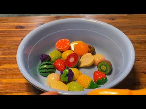 Cut the fruit and throw it into the water I 과일을 잘라서 물 속으로 풍덩! thumbnail