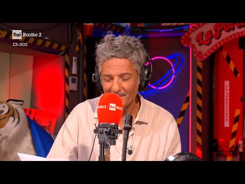 Fiorello canta "Ci vuole un fisico bestiale" - La Pennicanza 22/05/20266 thumbnail