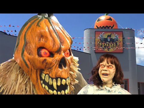 2022 Spirit Halloween Flagship Store Tour - Crazy Crowd Mobs Flagship Store thumbnail