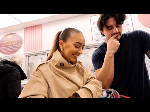 A Weekend With My Boyfriend! HUGE Declutter, Games Night & More thumbnail