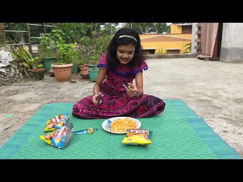 কৃতিকা Biscuit Box খাবারের প্যাকেট এর ভিতর থেকে কি কি নতুন Gift পেলো @Kritika Channel  thumbnail