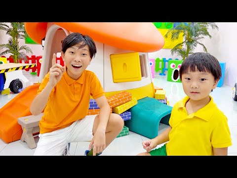 Build 3 Playhouse for Kids Playground with Toys thumbnail